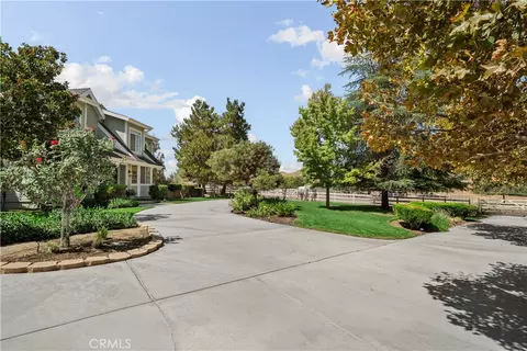 Exterior - 26983 Pilgrim Rd, Redlands, CA 92373 photo 12 of 18