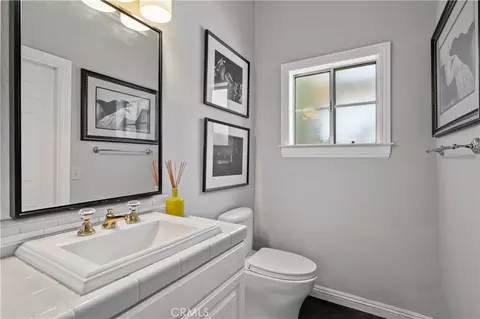 Bath - 26983 Pilgrim Rd, Redlands, CA 92373 photo 1 of 11
