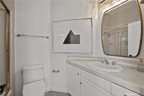 Bath - 26983 Pilgrim Rd, Redlands, CA 92373 photo 11 of 11