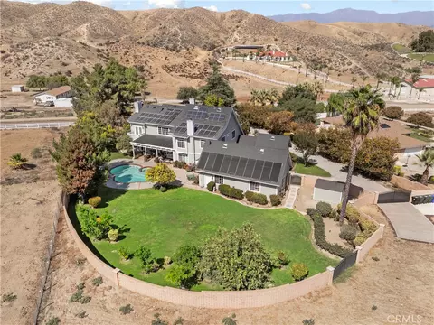 View/Area - 26983 Pilgrim Rd, Redlands, CA 92373 photo 3 of 6