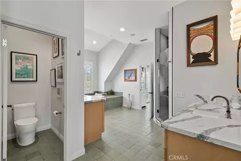 Bath - 26983 Pilgrim Rd, Redlands, CA 92373 photo 4 of 11