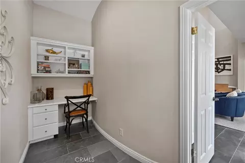 Entry Way - 26983 Pilgrim Rd, Redlands, CA 92373 photo 4 of 5