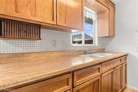 Kitchen - 2067 Capri Ave, Mentone, CA 92359 photo 3 of 3
