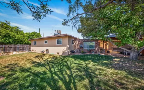 Exterior - 34249 Avenue H, Yucaipa, CA 92399 photo 2 of 4