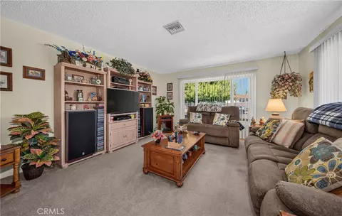 Living - 34249 Avenue H, Yucaipa, CA 92399 photo 1 of 4