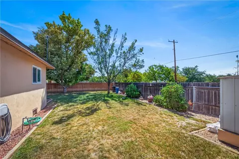 Exterior - 34249 Avenue H, Yucaipa, CA 92399 photo 3 of 4