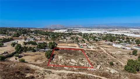 22427 Akers Ln, Perris, CA 92570 photo 13