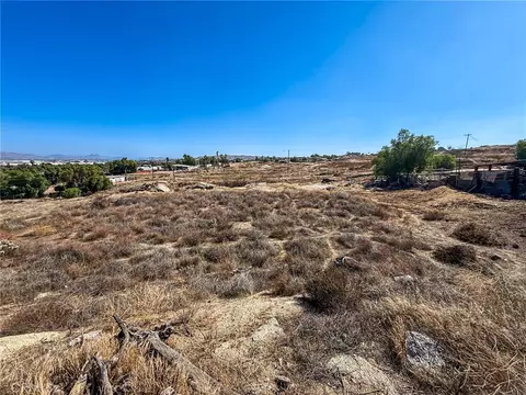 22427 Akers Ln, Perris, CA 92570 photo 16
