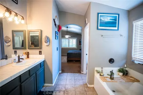 Entry Way - 7141 Redwood St, Hesperia, CA 92345 photo 2 of 3