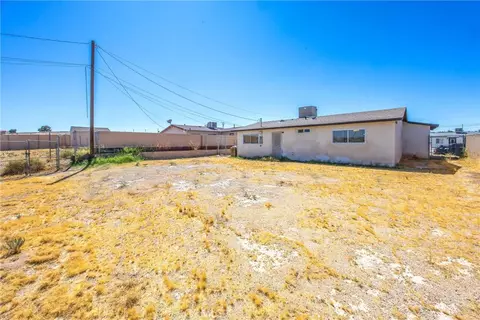 Exterior - 641 Chateau, Barstow, CA 92311 photo 8 of 11