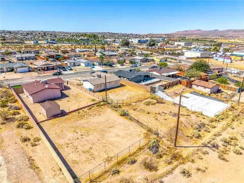 View/Area - 641 Chateau, Barstow, CA 92311 photo 5 of 9