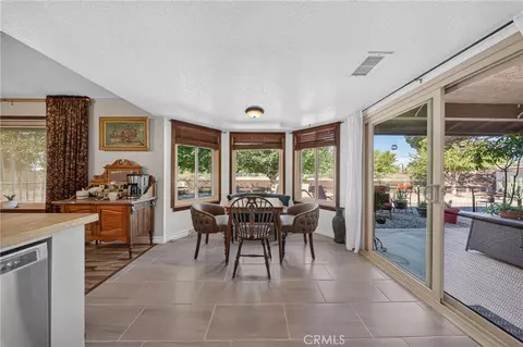Dining - 14070 Seminole, Apple Valley, CA 92307 photo 1 of 5