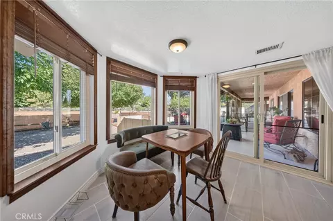 Dining - 14070 Seminole, Apple Valley, CA 92307 photo 2 of 5
