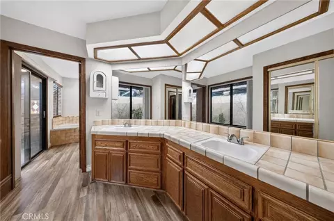 Bath - 14070 Seminole, Apple Valley, CA 92307 photo 2 of 7