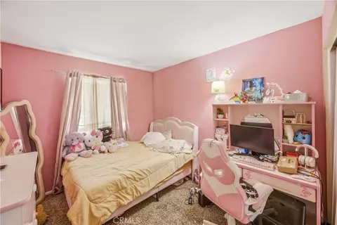 Bedroom - 16337 Llanada, Victorville, CA 92394 photo 4 of 5