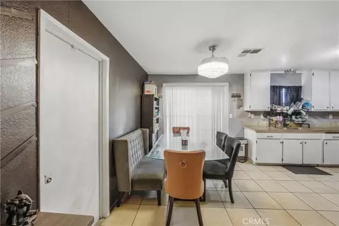 Dining - 16337 Llanada, Victorville, CA 92394 photo 2 of 5