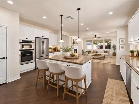 Kitchen - 356 Tuffa Ct, Perris, CA 92570 photo 3 of 4