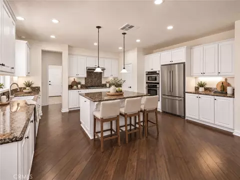 Kitchen - 356 Tuffa Ct, Perris, CA 92570 photo 2 of 4