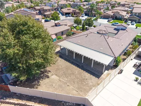 View/Area - 356 Tuffa Ct, Perris, CA 92570 photo 3 of 4