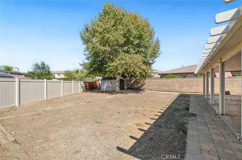 Exterior - 356 Tuffa Ct, Perris, CA 92570 photo 6 of 10