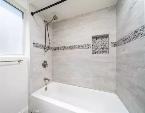 Bath - 516 Marilyn, Redlands, CA 92373 photo 3 of 3