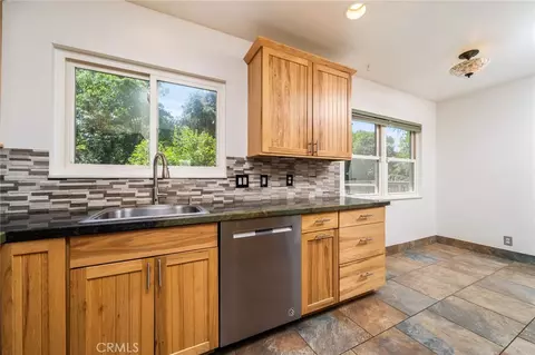 Kitchen - 516 Marilyn, Redlands, CA 92373 photo 4 of 4