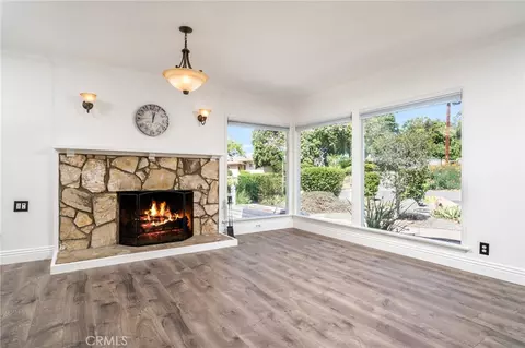 Living - 516 Marilyn, Redlands, CA 92373 photo 2 of 5