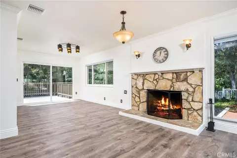 Living - 516 Marilyn, Redlands, CA 92373 photo 3 of 5