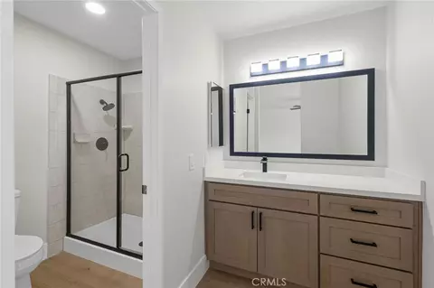 Bath - 1432 Purdue St, Upland, CA 91786 photo 4 of 5