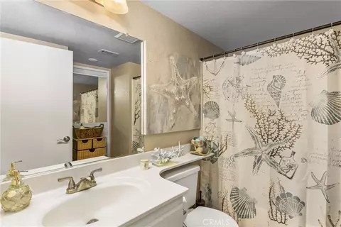Bath - 1016 Doyle, Redlands, CA 92374 photo 3 of 4