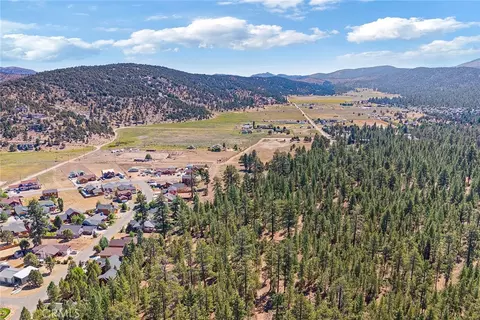 View/Area - 435 Wagon Wheel Rd, Big Bear City, CA 92314 photo 3 of 3