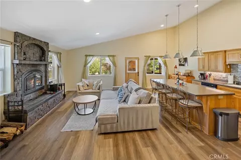 Living - 435 Wagon Wheel Rd, Big Bear City, CA 92314 photo 3 of 5