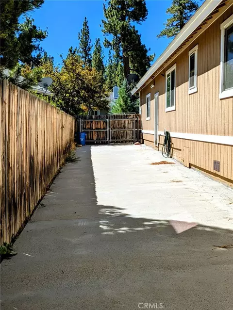 Exterior - 435 Wagon Wheel Rd, Big Bear City, CA 92314 photo 9 of 18