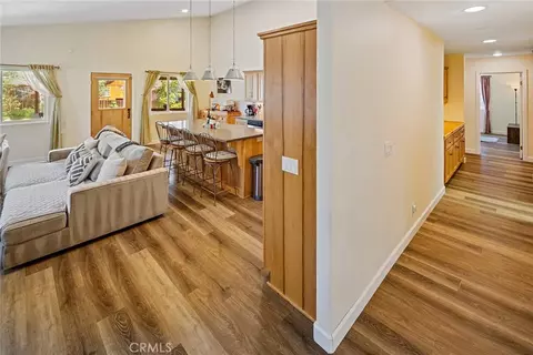 Entry Way - 435 Wagon Wheel Rd, Big Bear City, CA 92314 photo 2 of 4