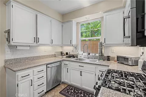 Kitchen - 3271 Laval, Riverside, CA 92503 photo 3 of 5