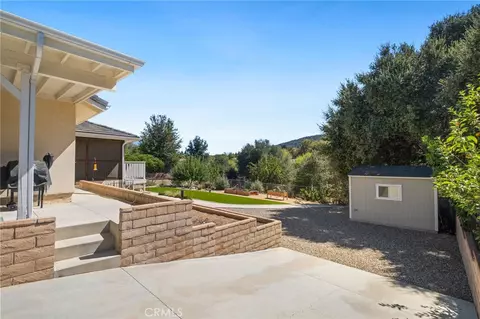 Exterior - 37297 Ironwood Dr, Yucaipa, CA 92399 photo 11 of 23