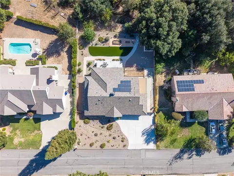 View/Area - 37297 Ironwood Dr, Yucaipa, CA 92399 photo 6 of 7