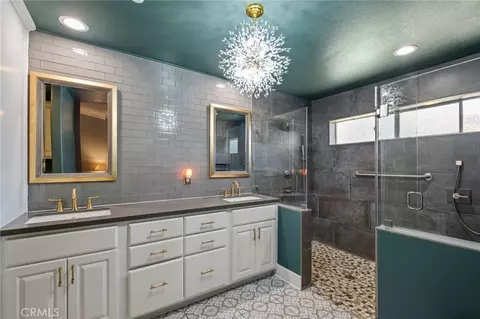 Bath - 37297 Ironwood Dr, Yucaipa, CA 92399 photo 1 of 7