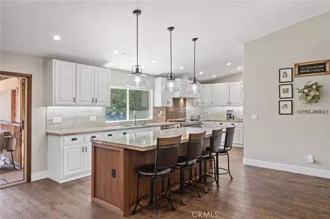 Kitchen - 37297 Ironwood Dr, Yucaipa, CA 92399 photo 6 of 6