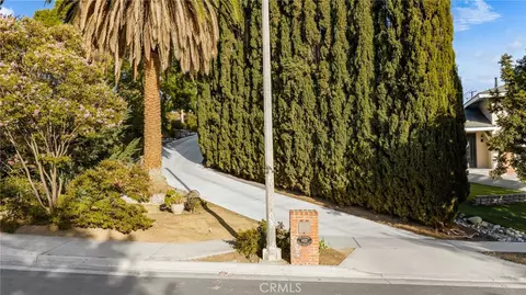 Exterior - 662 Valley Vw, Redlands, CA 92373 photo 3 of 17
