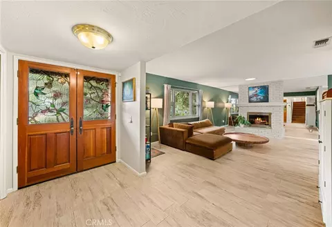 Entry Way - 662 Valley Vw, Redlands, CA 92373 photo 1 of 2