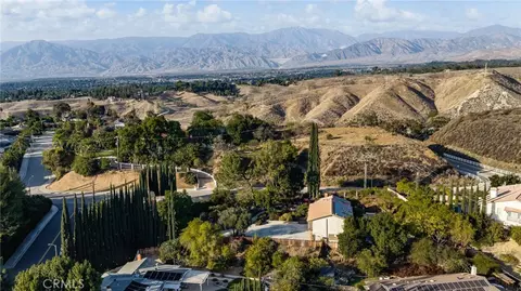 View/Area - 662 Valley Vw, Redlands, CA 92373 photo 5 of 6