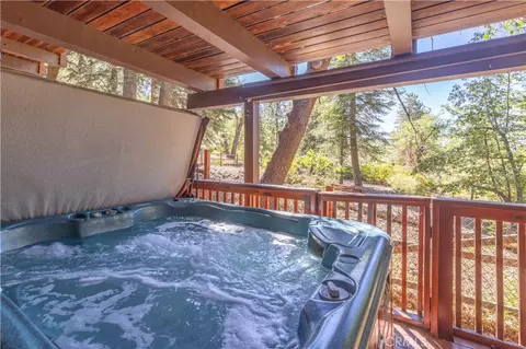 861 Thrush UNIT 8, Big Bear Lake, CA 92315