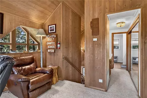 Entry Way - 374 Grass Valley Rd, Lake Arrowhead, CA 92352 photo 1 of 2