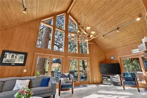 Living - 374 Grass Valley Rd, Lake Arrowhead, CA 92352 photo 2 of 4