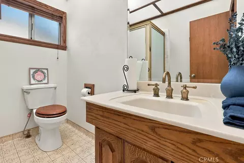Bath - 23672 Rocky Dell, Crestline, CA 92325 photo 2 of 2
