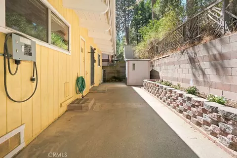 Exterior - 23672 Rocky Dell, Crestline, CA 92325 photo 8 of 18
