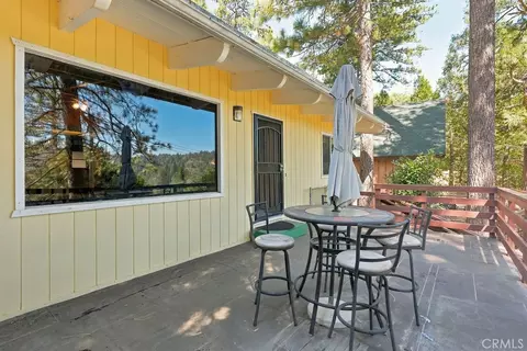 Exterior - 23672 Rocky Dell, Crestline, CA 92325 photo 3 of 18