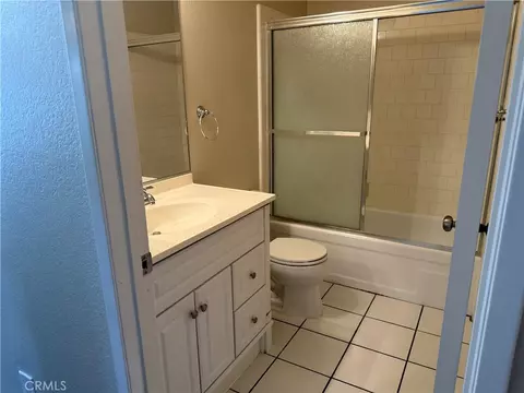 Bath - 44580 La Paz, Temecula, CA 92592 photo 2 of 5