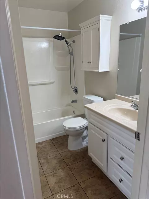 Bath - 44580 La Paz, Temecula, CA 92592 photo 4 of 5